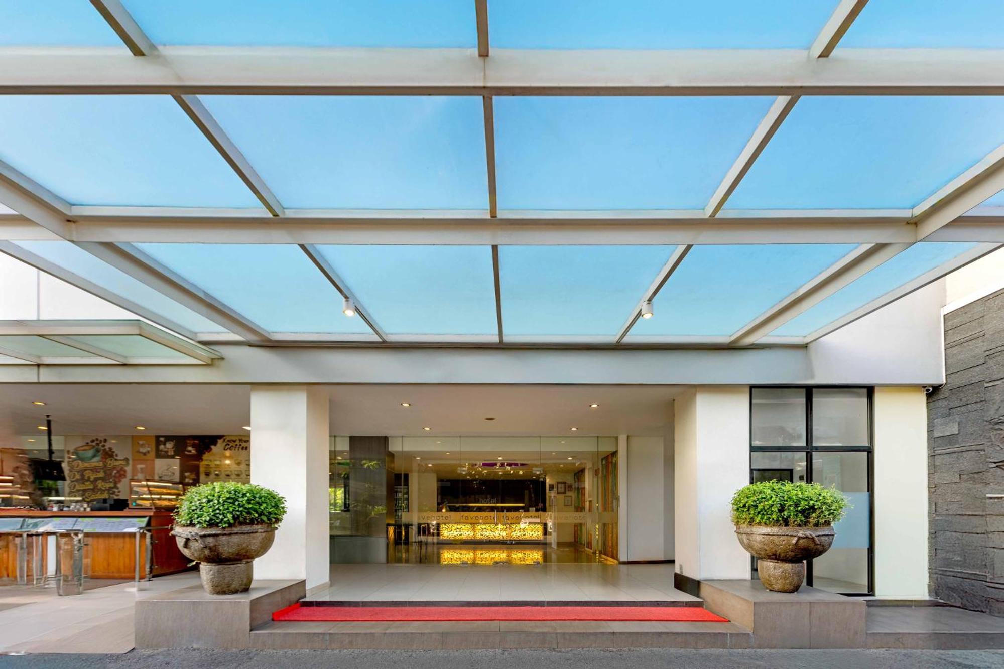 Favehotel Hyper Square