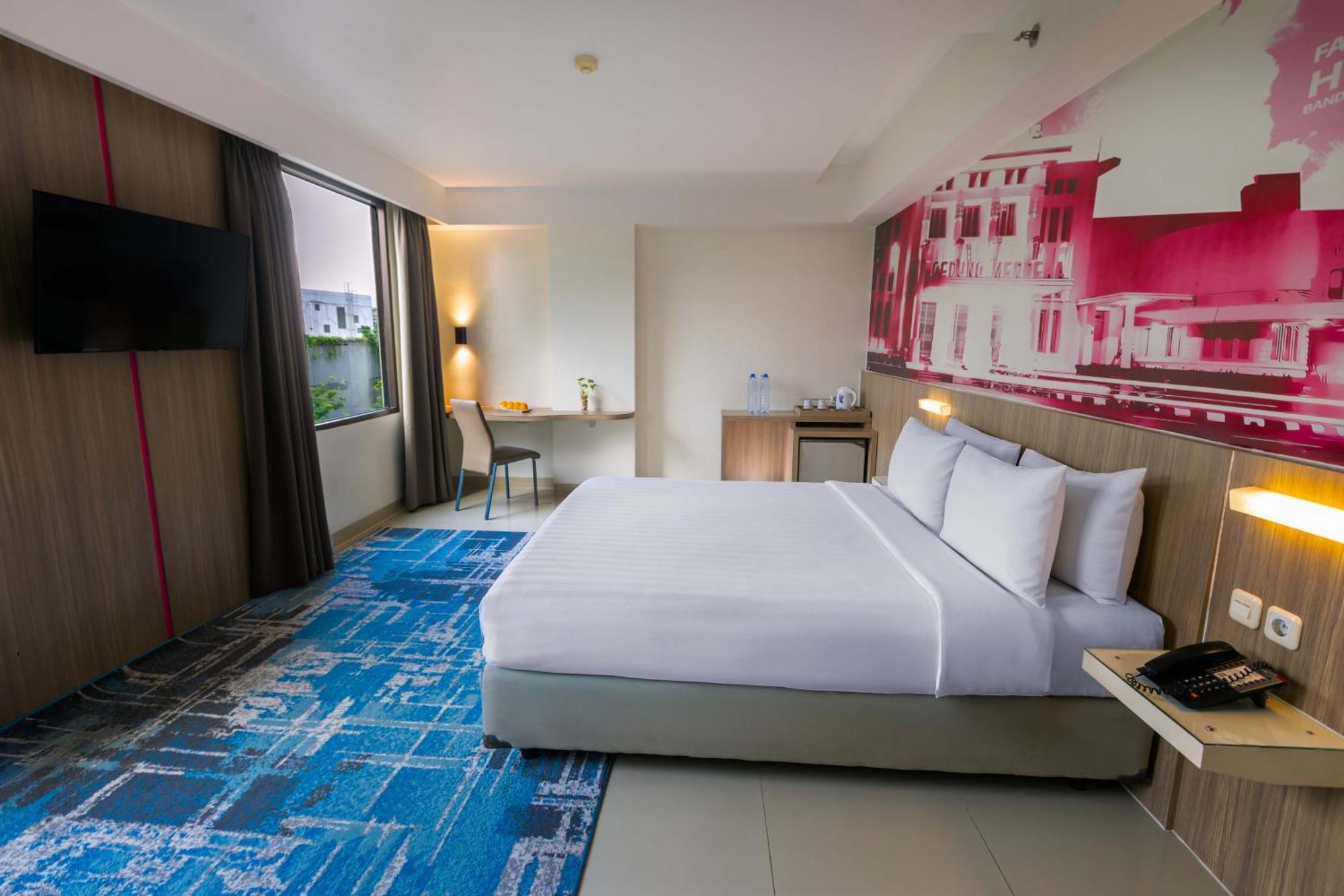 Favehotel Hyper Square Hotel 3*