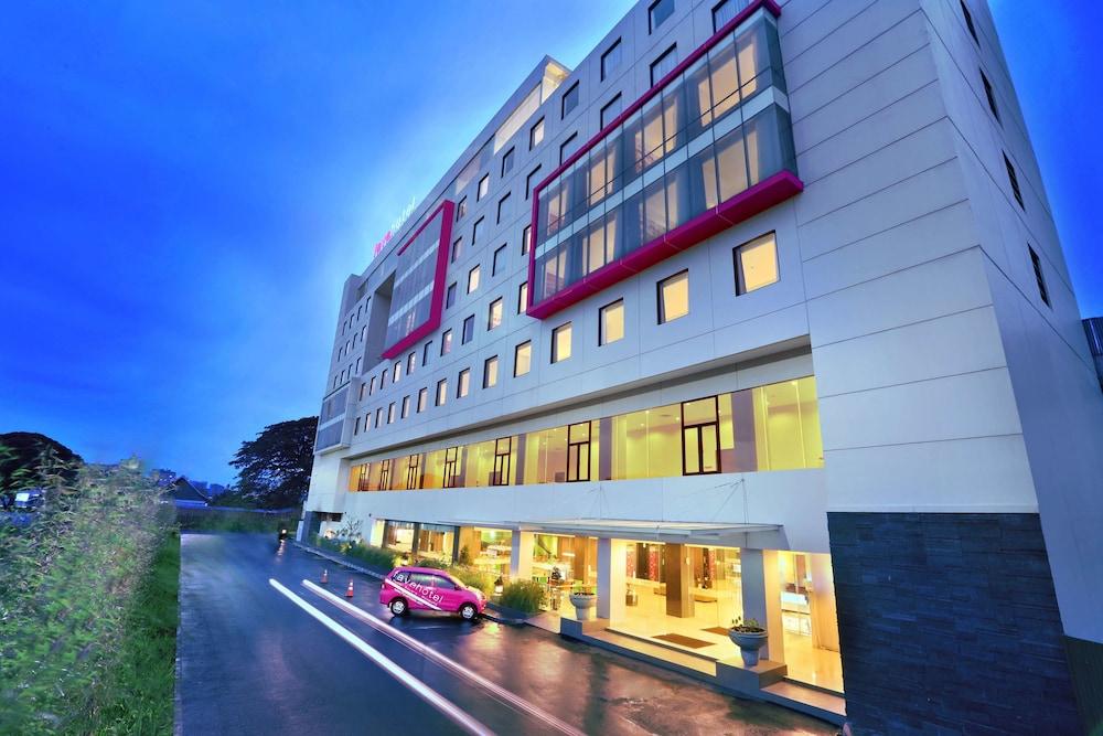 Hotel Favehotel Hyper Square 3*