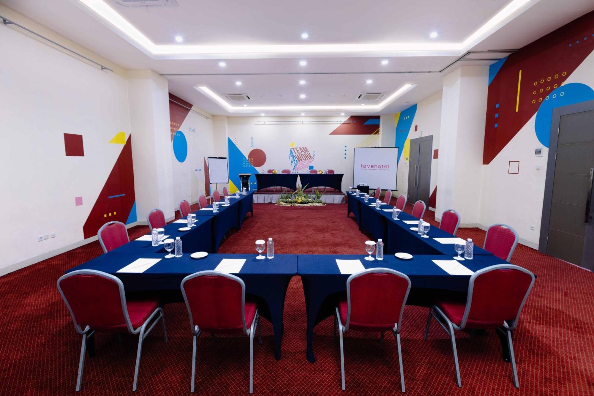 Favehotel Hyper Square Hotel