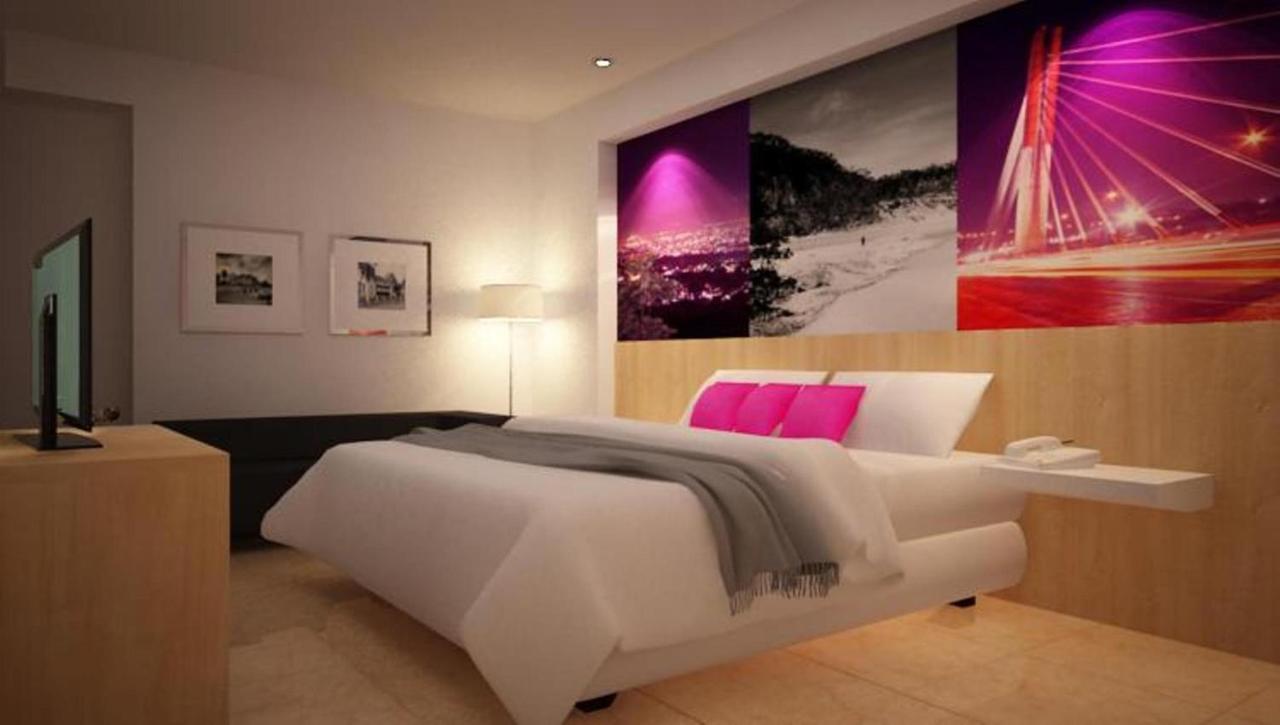 Favehotel Hyper Square