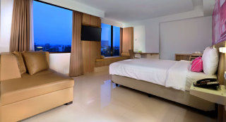 Hotel Favehotel Hyper Square 3*